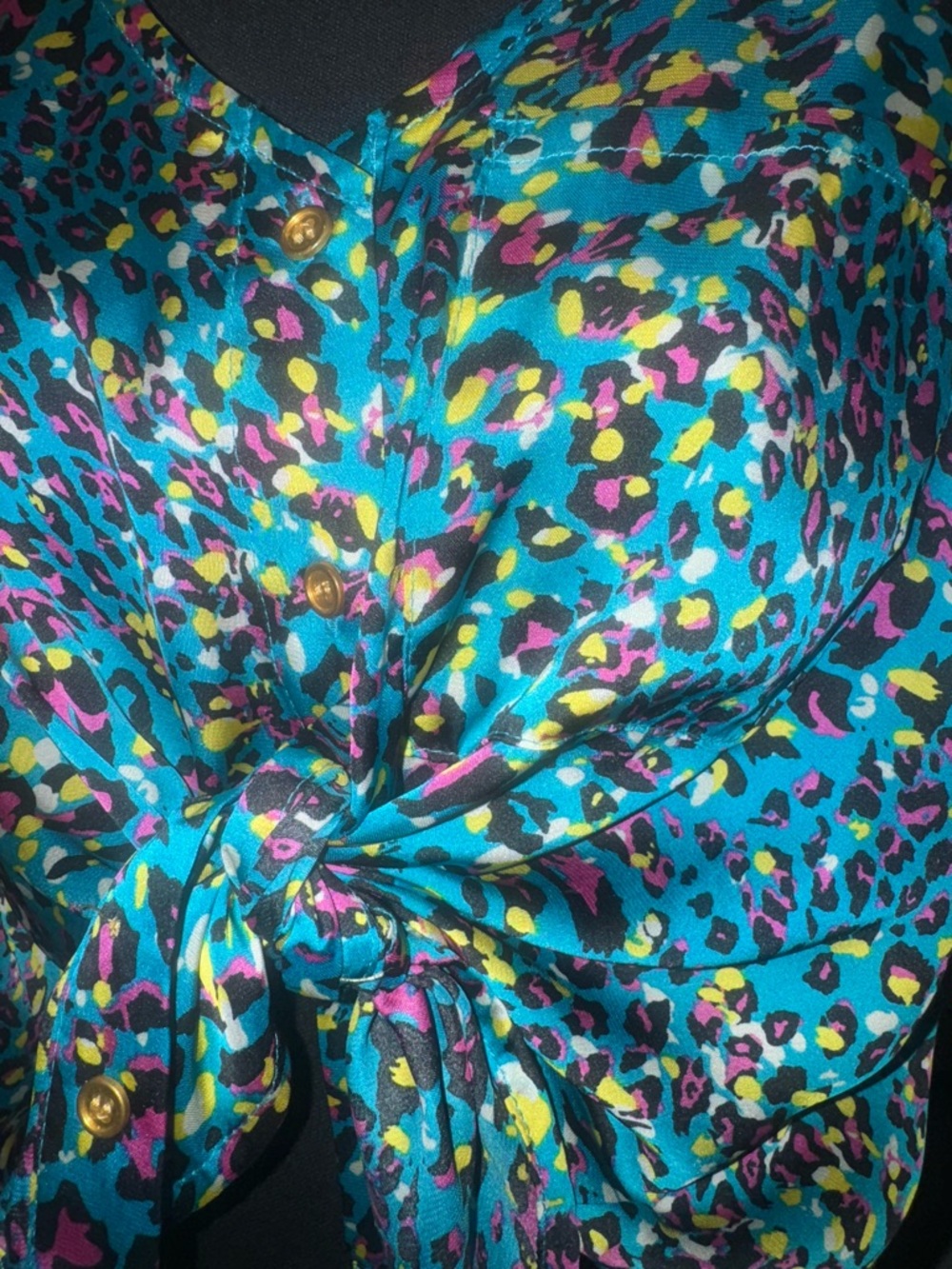 Vibrant Satin Teal Leopard Print Tie-Front Women's Cropped Tank Top - Picture 4 of 6